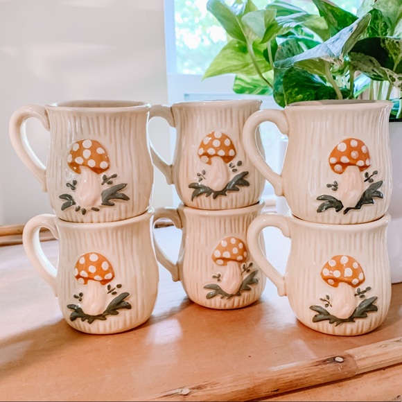 SET OF 6 Vintage 1978 Retro Merry Mushroom Mugs